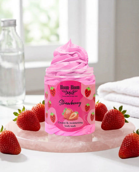 Σαπουνοπαγωτό Strawberry Κρεμώδες Αφρόλουτρο με Βούτυρο Καριτέ | 250gr